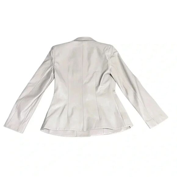 NWT women’s Lamarque X REVOLVE Betty Grey lamb Leather Blazer in Grey SZ small - Picture 6 of 12